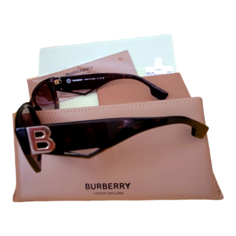 Brown Rectangular Sunglasses - Picture 4 of 16